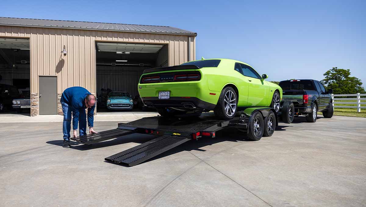 Car Hauler at Lucky Luke's, Martinez CA